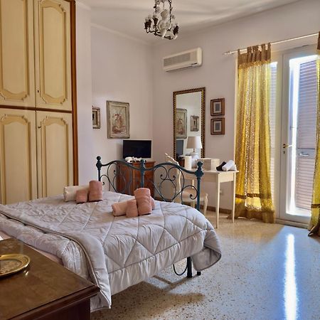 L'Attico In Centro Apartment แตร์นี ภายนอก รูปภาพ