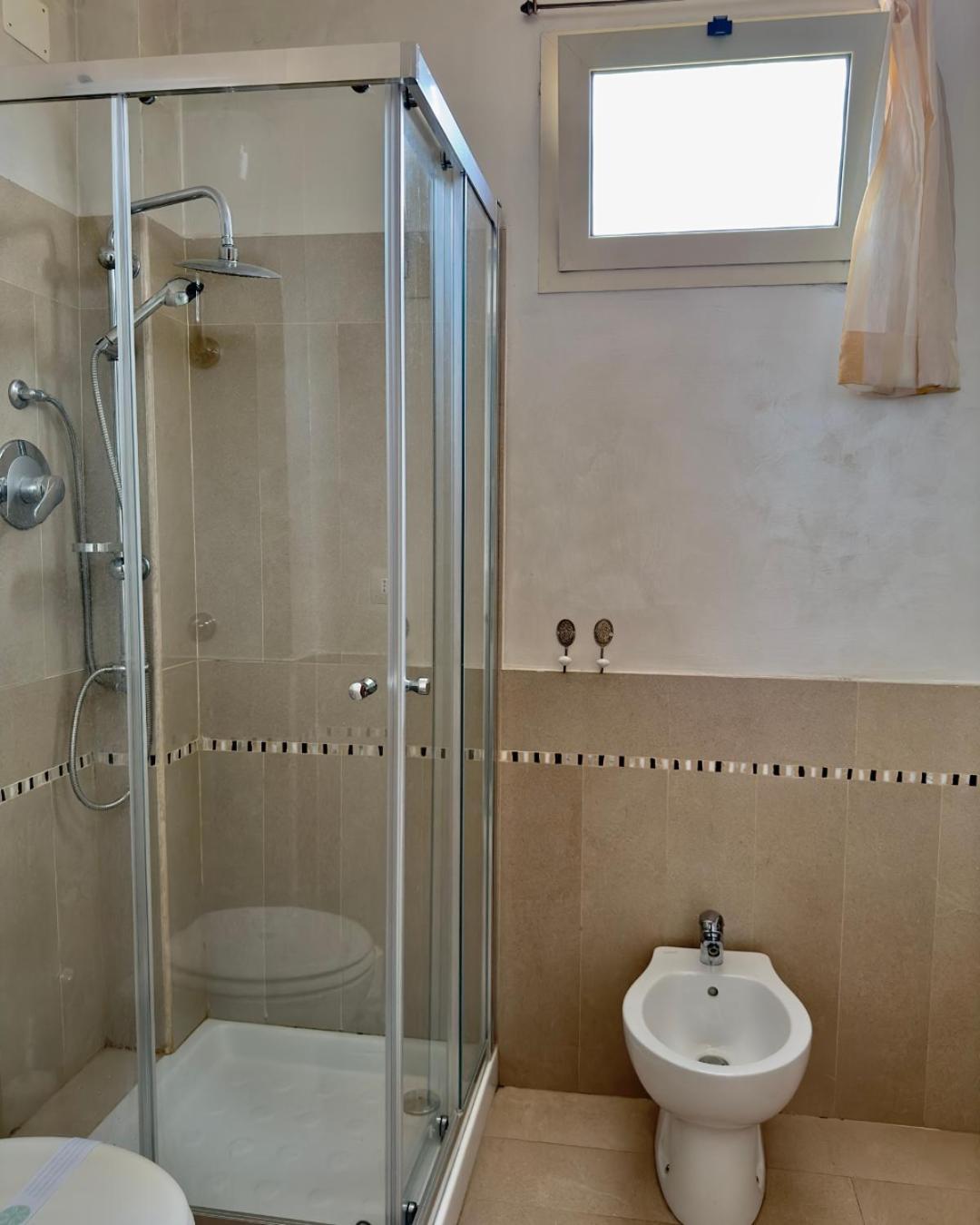 L'Attico In Centro Apartment แตร์นี ภายนอก รูปภาพ